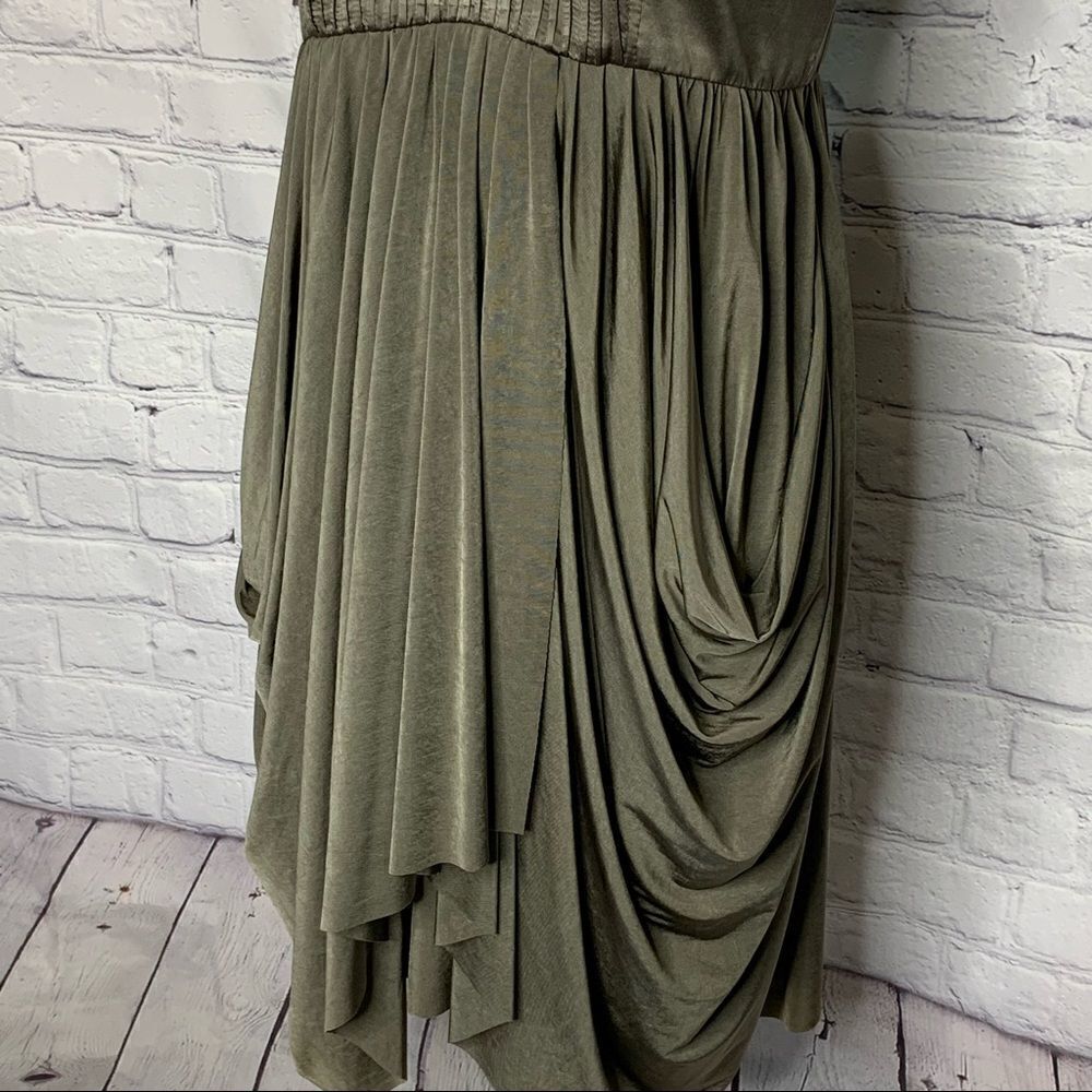 Alice + OLIVIA Silk light olive green draped dress - Picture 5 of 14